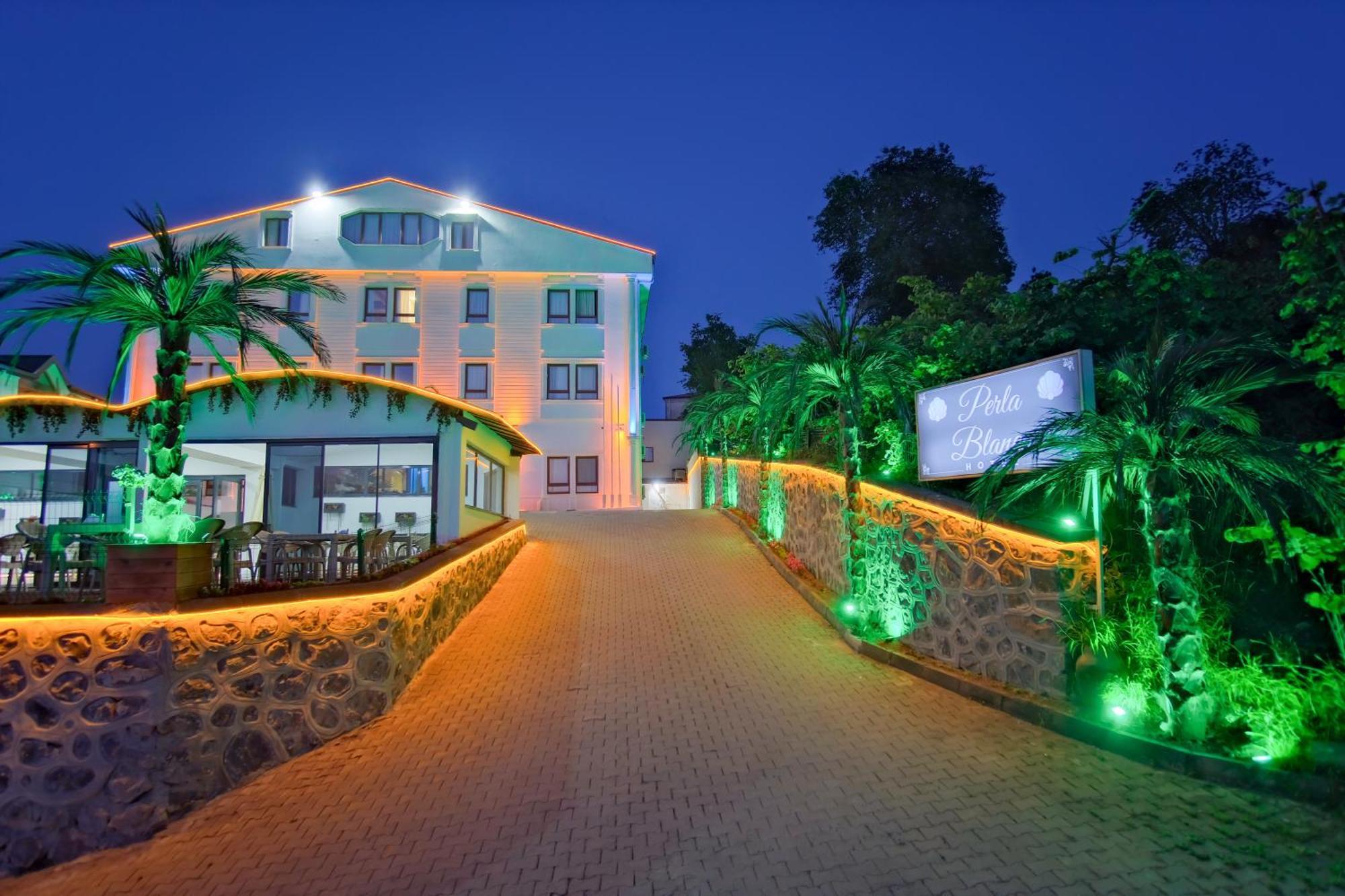 Perla Blanca Hotel Trabzon Exterior photo